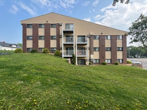 500 12th St S in St. Cloud, MN - Building Photo - Building Photo