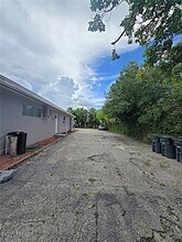 1956 Grove Ave in Ft. Myers, FL - Building Photo - Building Photo