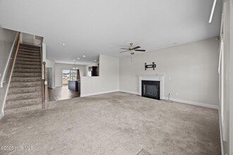 511 White Cedar Ln in Jacksonville, NC - Building Photo - Building Photo
