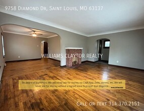 9758 Diamond Dr in St. Louis, MO - Building Photo - Building Photo