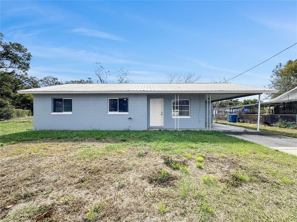 517 3rd Ct SW in Fort Meade, FL - Building Photo