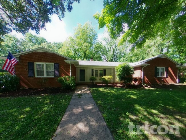 property at 1122 Paramount Cir