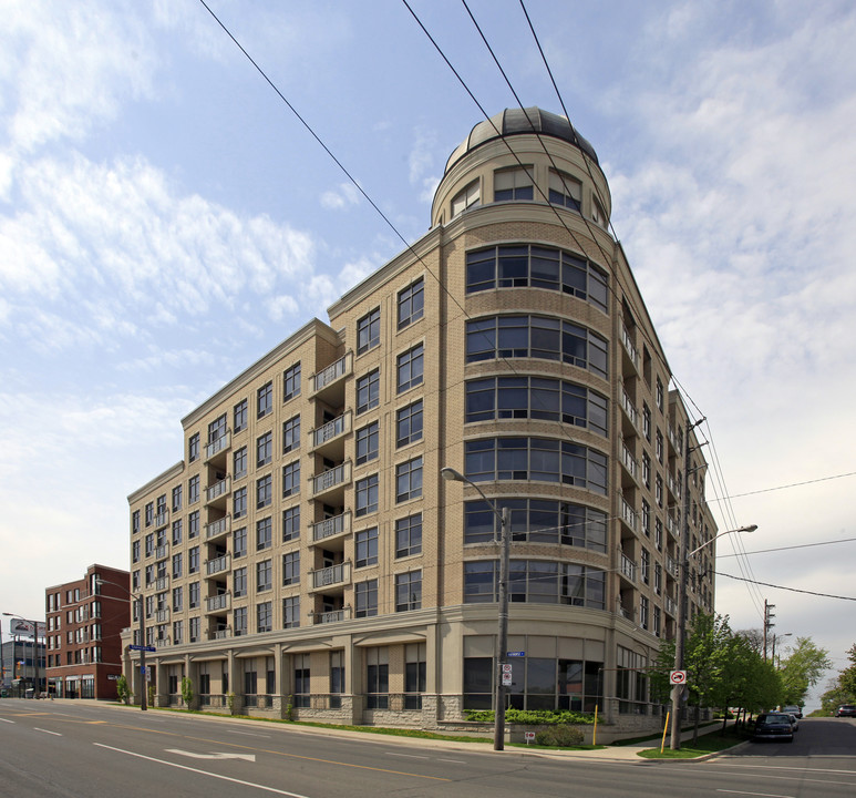 1 Glen Park Ave in Toronto, ON - Building Photo