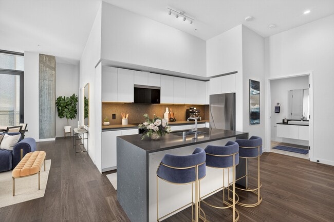 Museum House in Seattle, WA - Building Photo - Building Photo