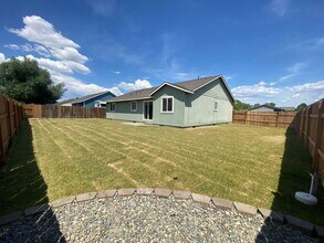 2205 North Cobblefield Street in Ellensburg, WA - Building Photo - Building Photo