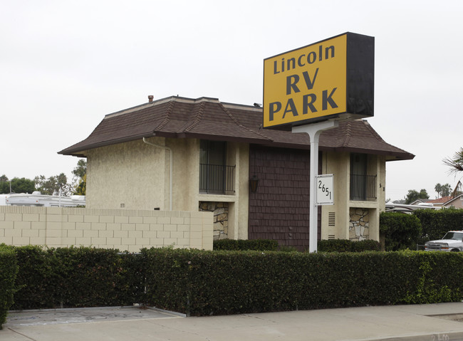 Lincoln RV Park in Anaheim, CA - Building Photo - Building Photo