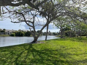 326 Jupiter Lakes Blvd in Jupiter, FL - Building Photo - Building Photo