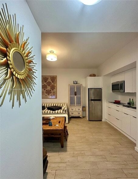 1611 Meridian Ave, Unit 103 in Miami Beach, FL - Building Photo - Building Photo