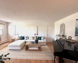 101 Wharfside Dr in Monmouth Beach, NJ - Building Photo - Building Photo