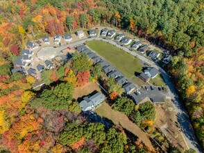 MCO Lancaster Cottages in Lancaster, MA - Foto de edificio - Building Photo