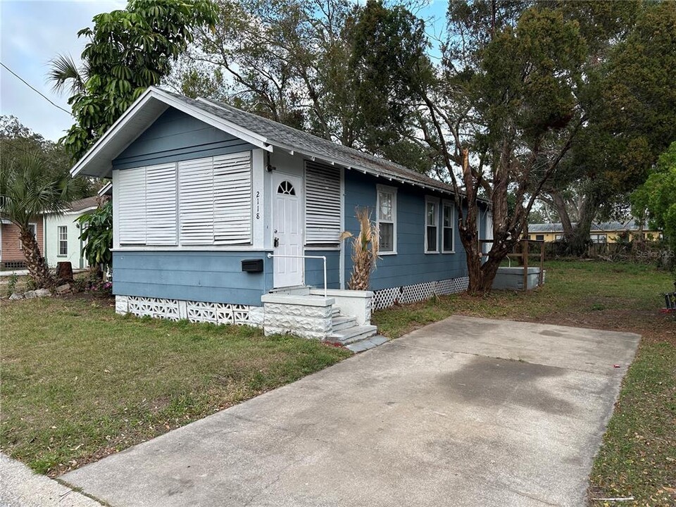 2118 Walton St S in St. Petersburg, FL - Building Photo