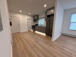 98 Franklin Ave in Hartford, CT - Building Photo - Building Photo