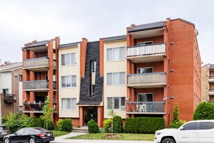Jonquille in Laval, QC - Building Photo