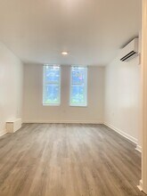 205 8th St in Jersey City, NJ - Building Photo - Building Photo