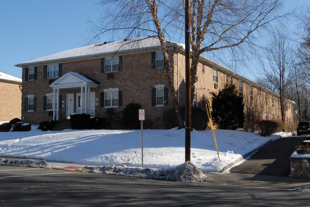 Dater Park Apartments in Hawthorne, NJ - Foto de edificio