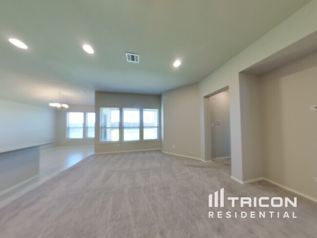 123 Finley St in Hutto, TX - Building Photo - Building Photo