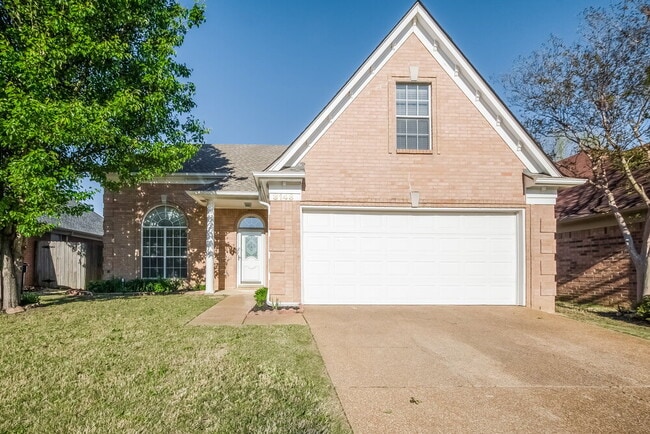 property at 3143 Woodland Pine Dr