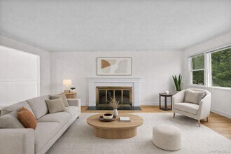 73 Ewart St in Scarsdale, NY - Building Photo - Building Photo