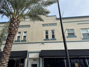 2060 Hollywood Blvd in Hollywood, FL - Building Photo - Building Photo