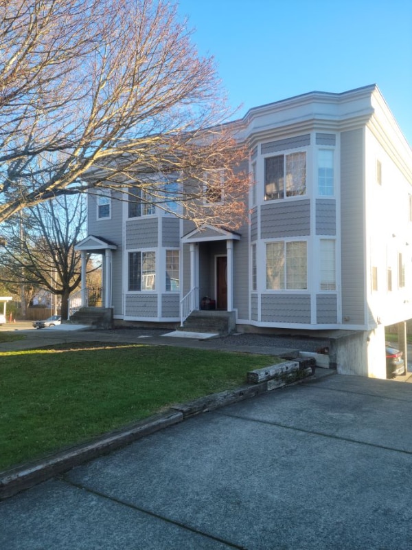 2020 Mill Ave