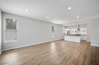 2078 W 44th St in Cleveland, OH - Foto de edificio - Building Photo