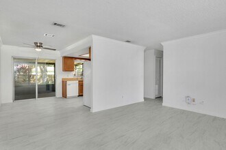 6449 Eve St in St. Cloud, FL - Building Photo - Building Photo