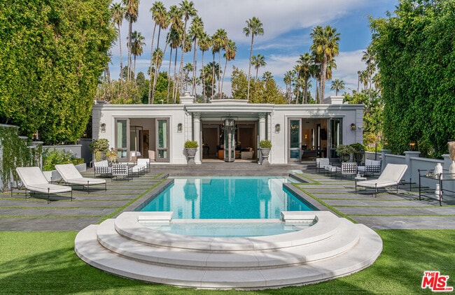 property at 402 Doheny Rd
