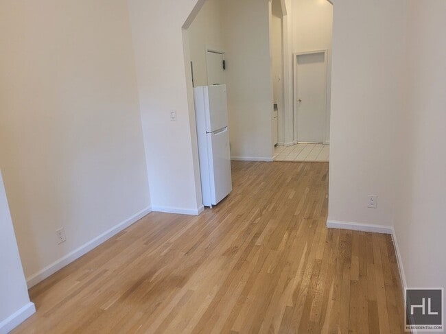 property at 241 E 38th St