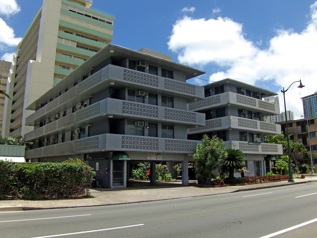 Ala Wai King Apartments in Honolulu, HI - Building Photo - Building Photo