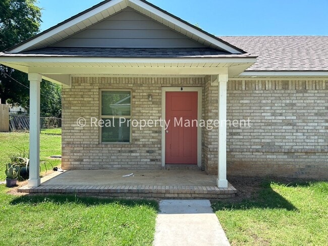 property at 1608 S P St
