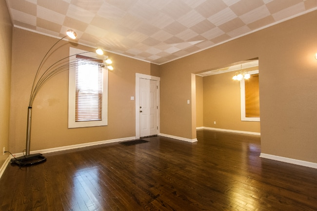 571 Angella St in Dubuque, IA - Building Photo - Building Photo