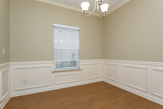 526 Hill Crest Cir in Hiram, GA - Building Photo - Building Photo