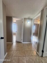 701 Porras Dr in El Paso, TX - Building Photo - Building Photo