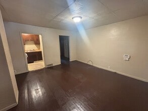 2226 Woodstock Ave in Pittsburgh, PA - Building Photo - Building Photo