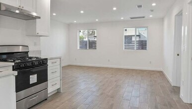 5334 Cleon Ave, Unit 1 in North Hollywood, CA - Foto de edificio - Building Photo