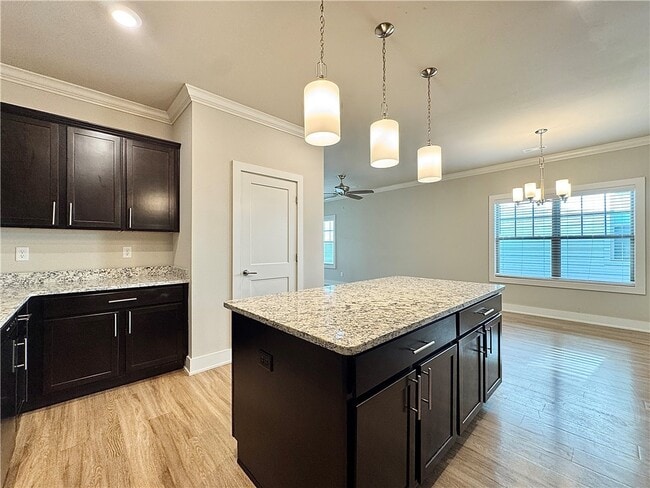 property at 707 NE Hts Ln