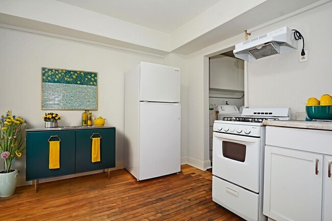 920 22nd Ave NE in Minneapolis, MN - Building Photo - Building Photo