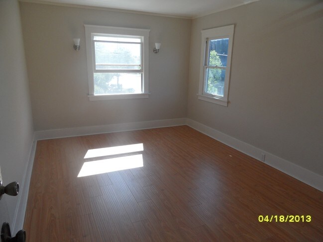 2656 Raymond Ave in Los Angeles, CA - Building Photo - Building Photo