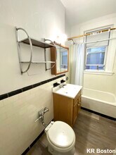 1709 Commonwealth Ave in Boston, MA - Building Photo - Building Photo