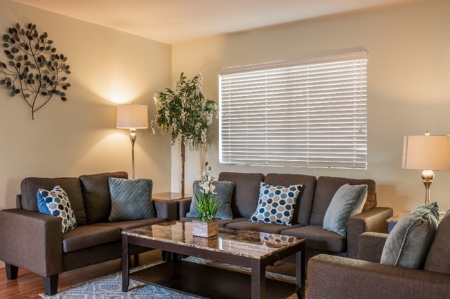 4225 Parkwood Ct in Bakersfield, CA - Building Photo - Building Photo