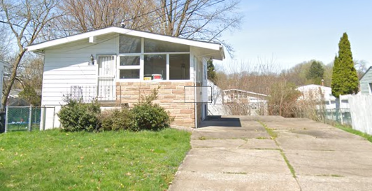 1403 Alphada Ave in Akron, OH - Building Photo