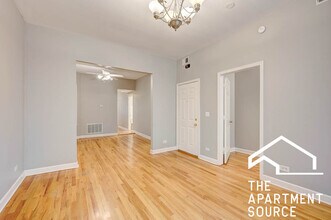 3528 W Palmer St, Unit 2 in Chicago, IL - Foto de edificio - Building Photo