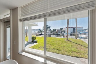 108 Paradise Harbour Blvd in North Palm Beach, FL - Building Photo - Building Photo