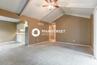 3016 SE 3rd St in Blue Springs, MO - Building Photo - Building Photo