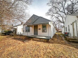 253 S Dearborn St in Indianapolis, IN - Building Photo