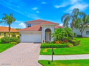 12730 Aviano Dr in Naples, FL - Building Photo - Building Photo