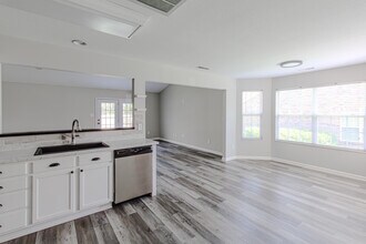 6972 La Christa Way in Knoxville, TN - Building Photo - Building Photo