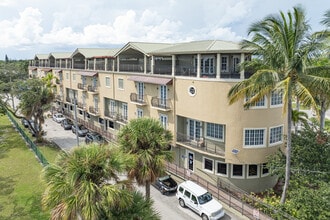 Village at Ocean Walk in Lantana, FL - Building Photo - Building Photo