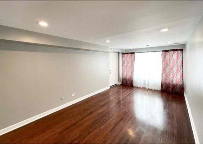 13816 S Wentworth Ave in Riverdale, IL - Building Photo - Building Photo