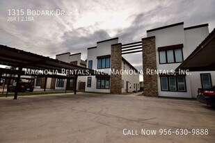 1315 Bodark Dr, Unit 4 in Edinburg, TX - Building Photo